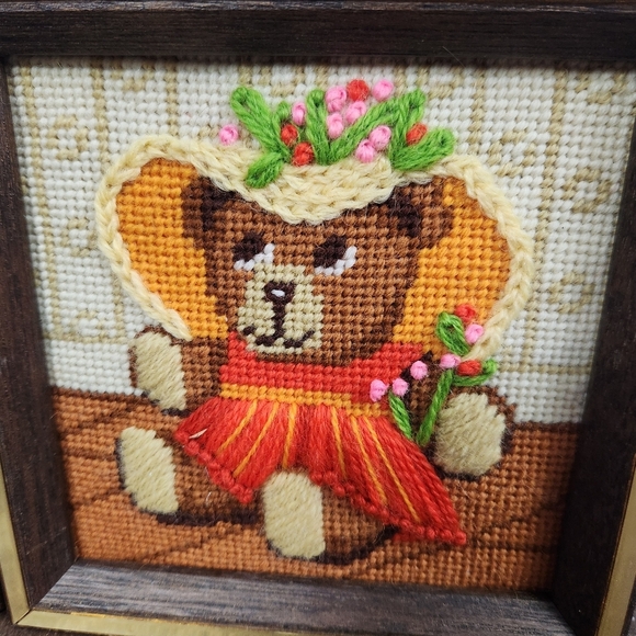 Vintage Framed Teddy Bear Needlepoint Art Set - Picture 3 of 6
